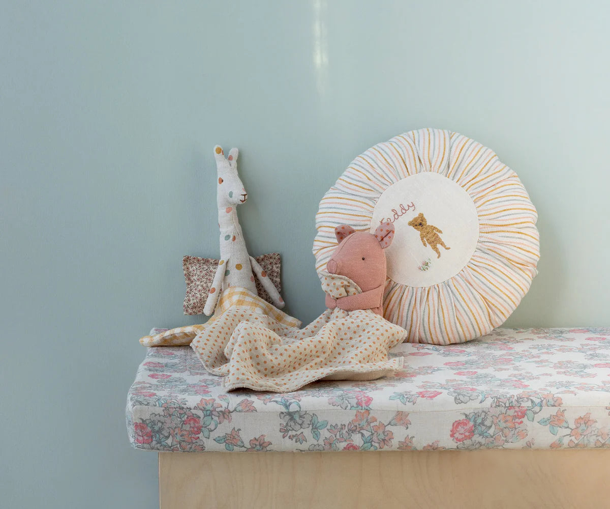 Maileg - Lullaby Friends, Pig, Mini – Rose
