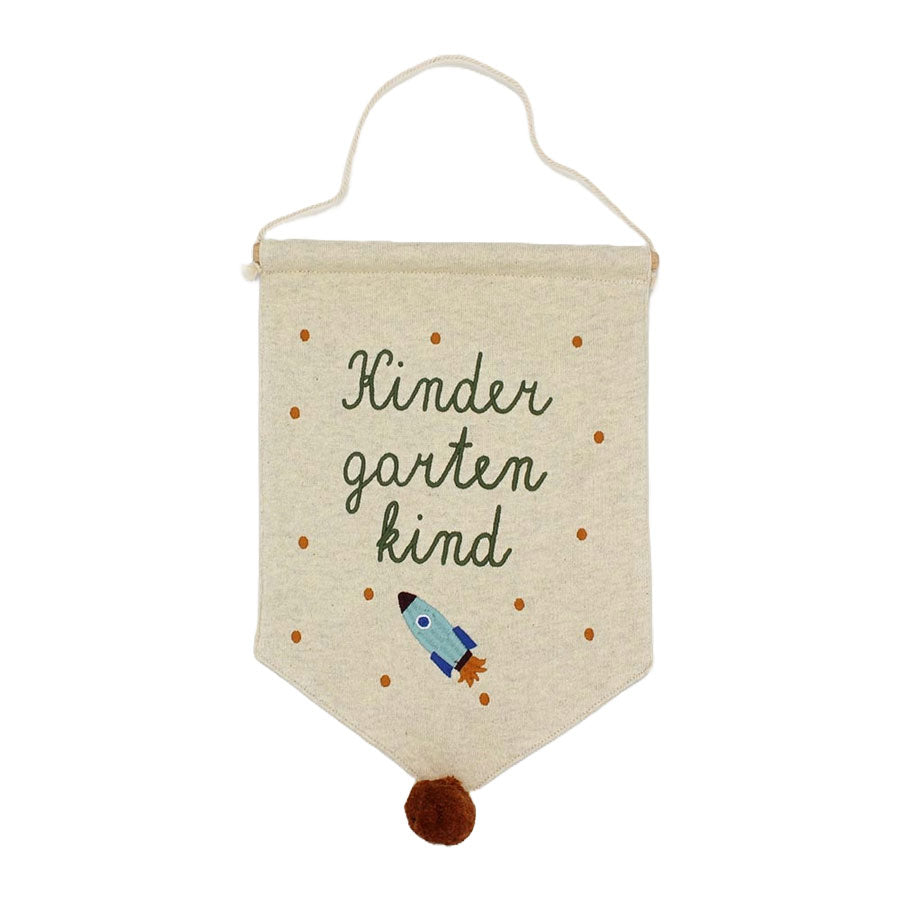 Wanddeko Wimpel Kindergartenkind