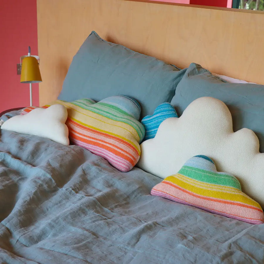 Donna Wilson - Wolkenkissen Regenbogen