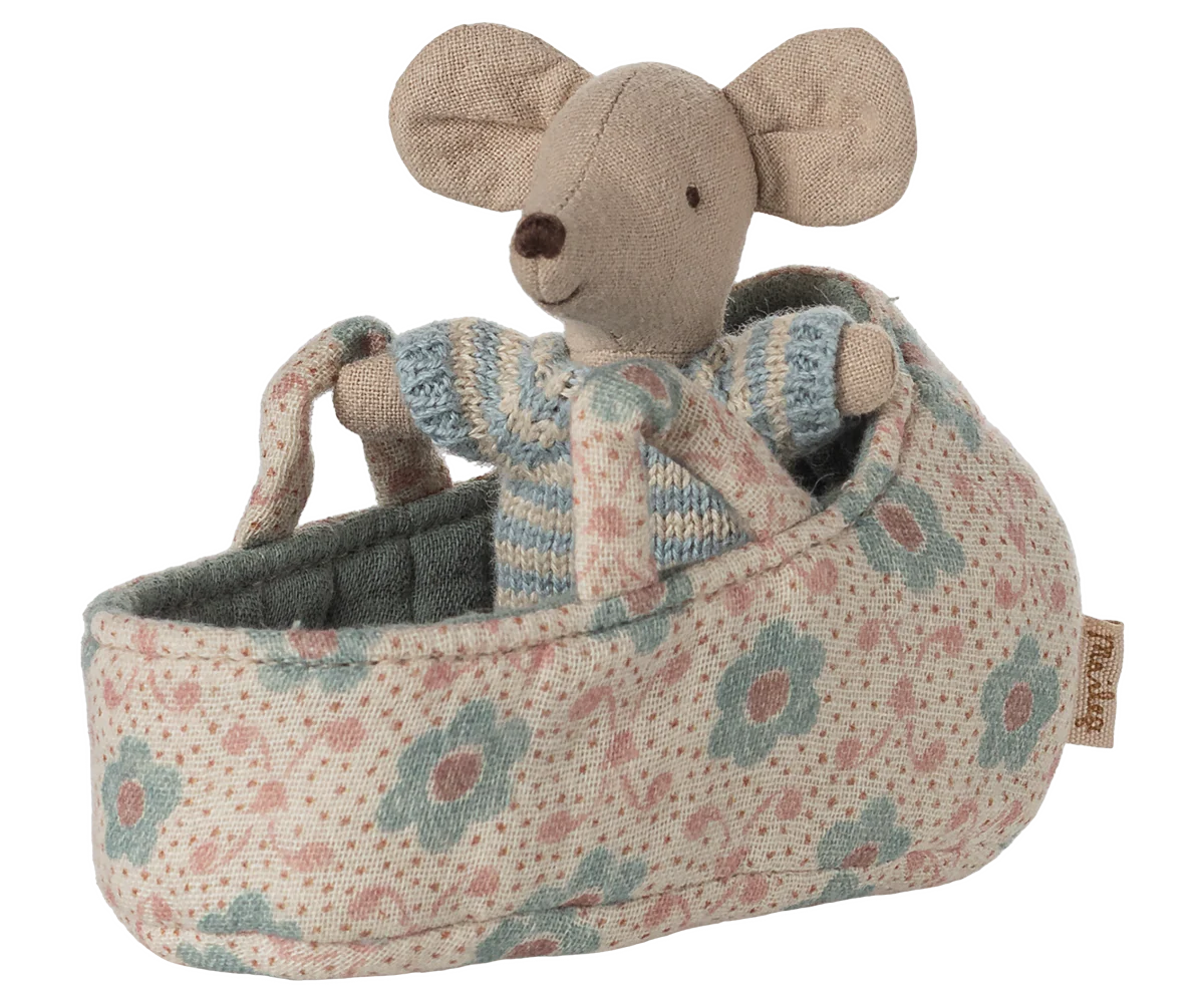 Babymaus in Tragetasche - Blau